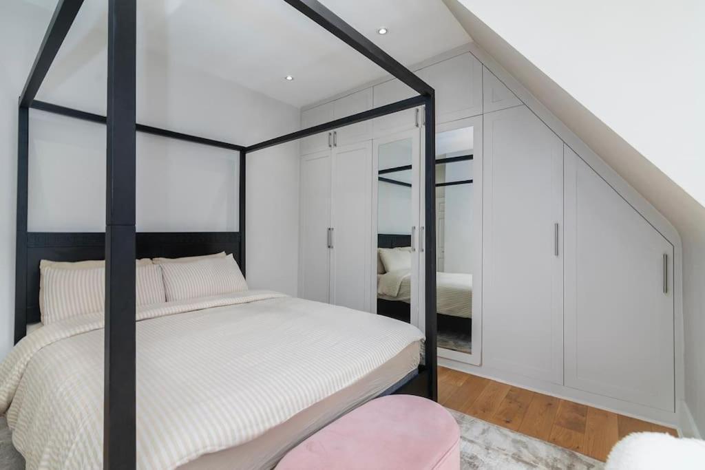 Appartamento Modern Spacious 2 Bedroom Flat Near Richmond Park Londra